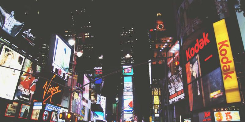 南宁国际会展中心：一朵朱槿花的建筑传奇与城市休闲新地标